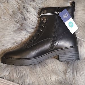 Combat Style Boots. Size: 9 1/2. Color: Black. NWT